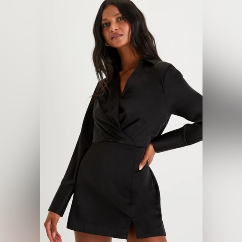 NWT Lulus Women’s X Small Sophisticated Effort Black Long Sleeve Satin Romper XS